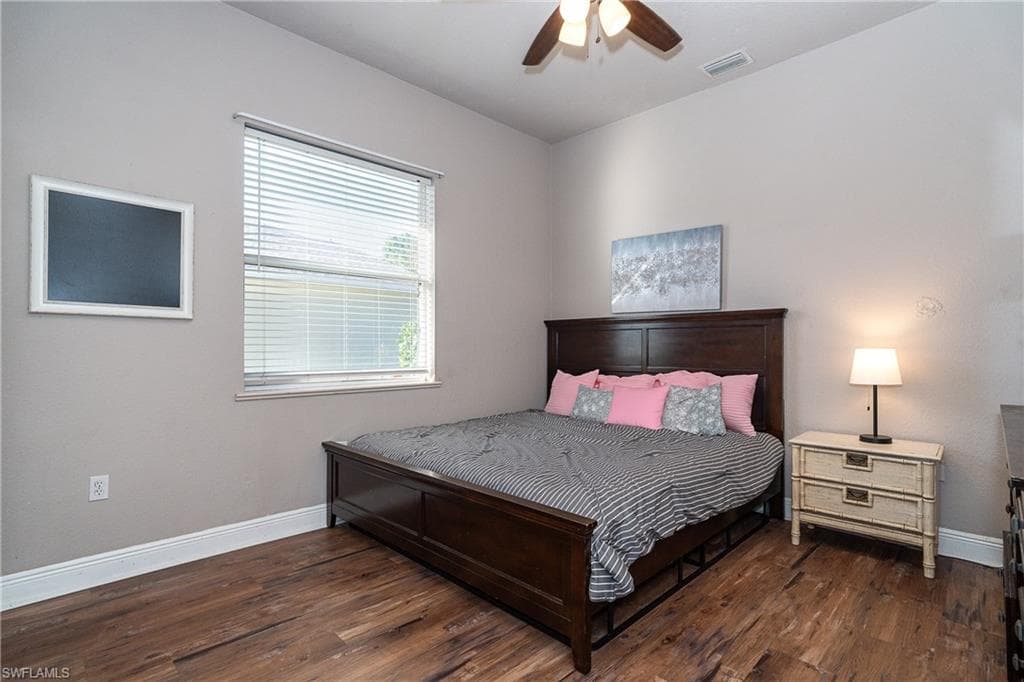 118 Abercrombie Ave, Englewood, FL 34223-18