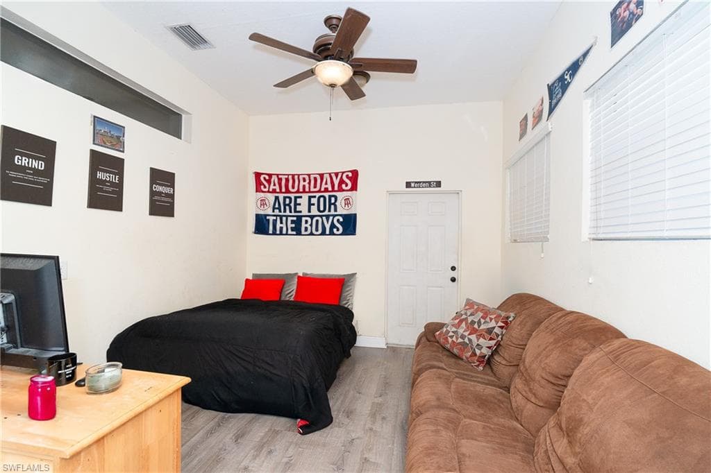 118 Abercrombie Ave, Englewood, FL 34223-20