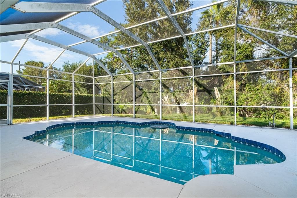 118 Abercrombie Ave, Englewood, FL 34223-27