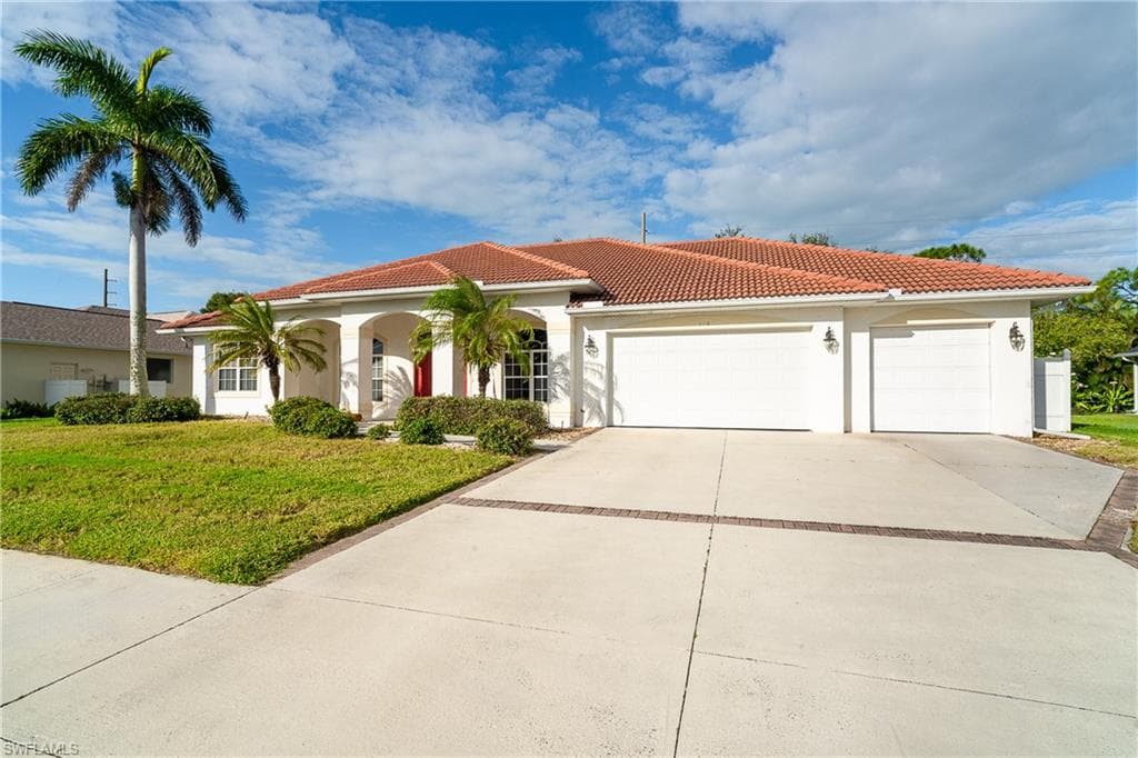 118 Abercrombie Ave, Englewood, FL 34223-1