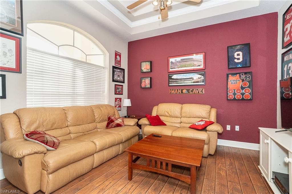 118 Abercrombie Ave, Englewood, FL 34223-4