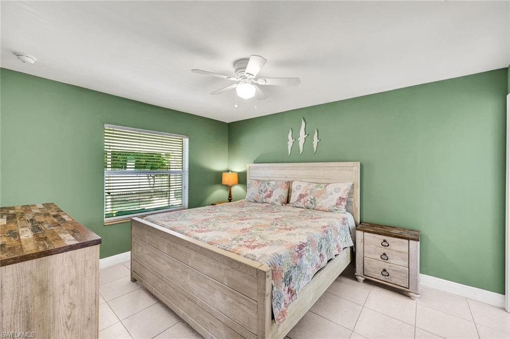 10170 Carolina St, Bonita Springs, FL 34135-8