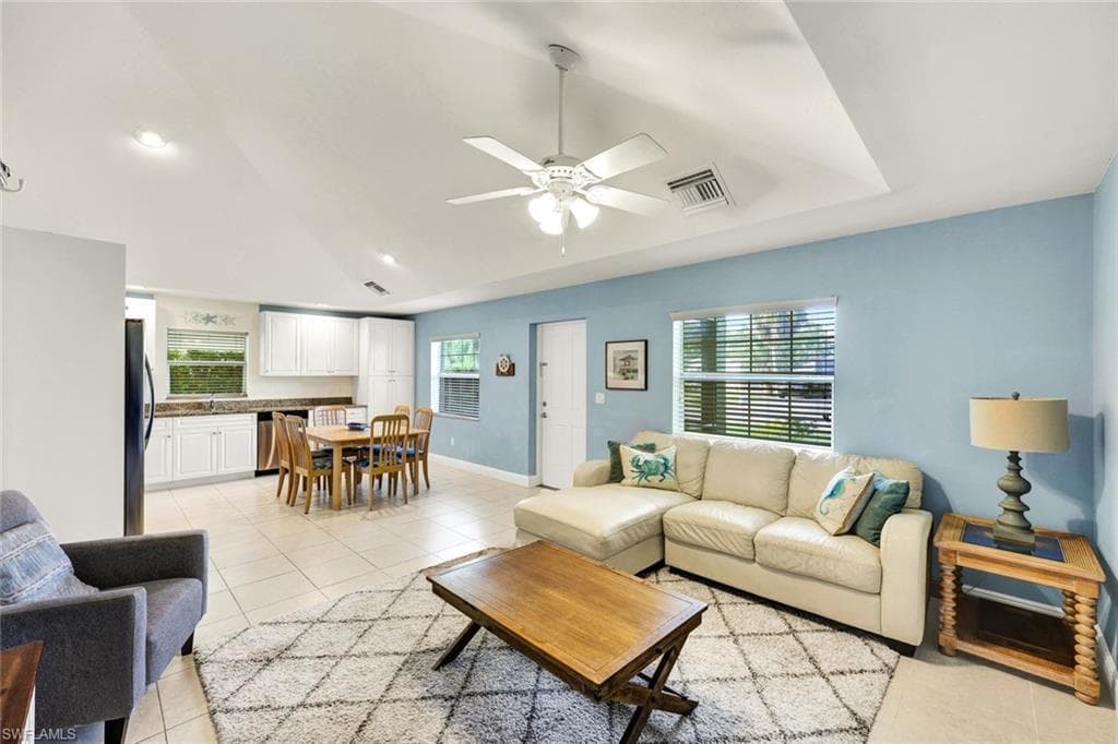 10170 Carolina St, Bonita Springs, FL 34135-2