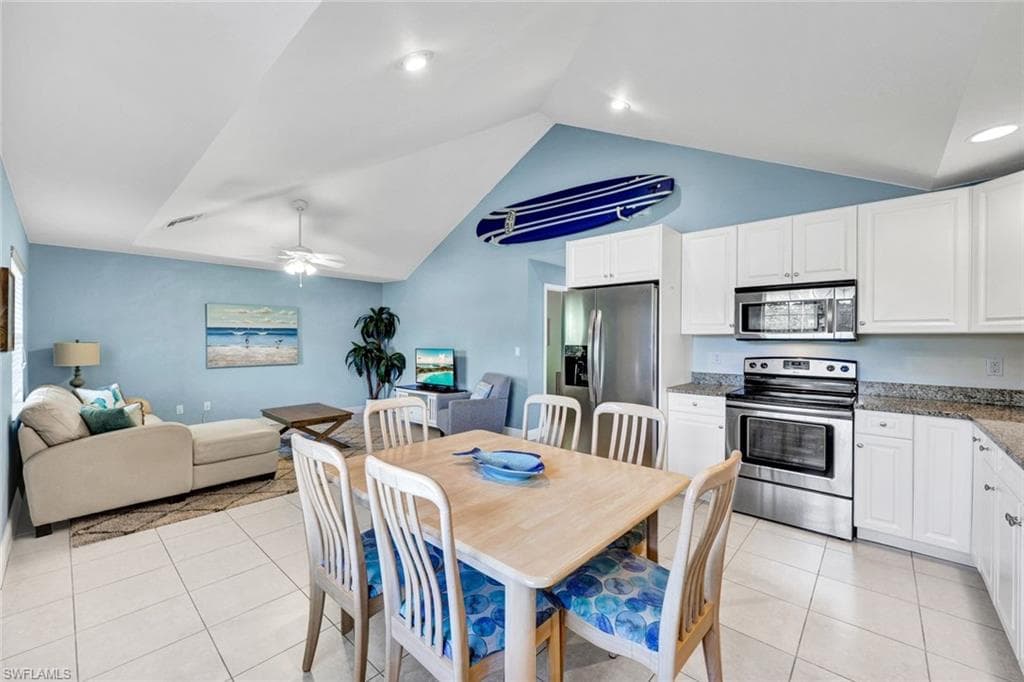 10170 Carolina St, Bonita Springs, FL 34135-4