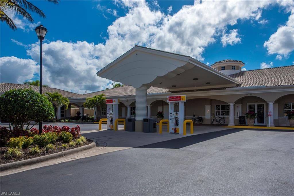 28078 Pisces Ln, Bonita Springs, FL 34135-25