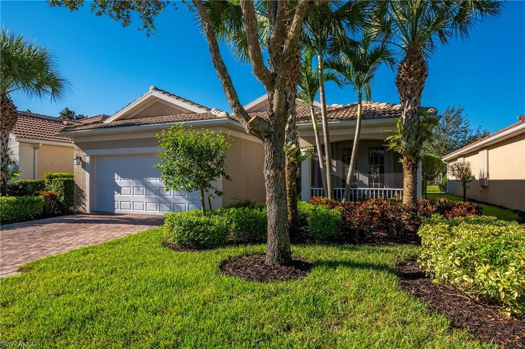 28078 Pisces Ln, Bonita Springs, FL 34135-2