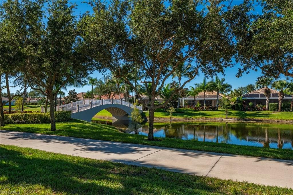 28078 Pisces Ln, Bonita Springs, FL 34135-5