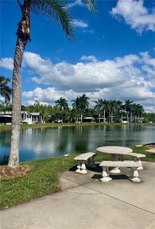 1262 Silver Lakes Blvd, Naples, FL 34114-4