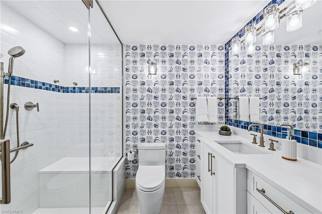 8930 Bay Colony Dr 303, Naples, FL 34108-15