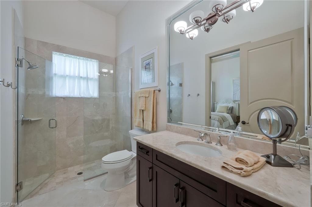 5869 Hammock Isles Cir, Naples, FL 34119-23