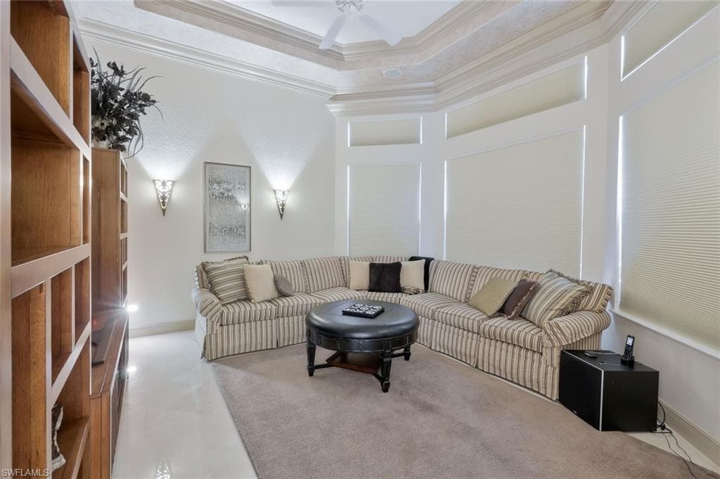 5869 Hammock Isles Cir, Naples, FL 34119-28