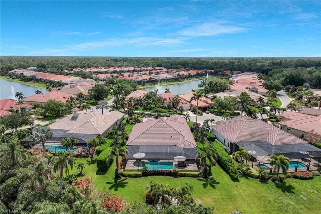 5869 Hammock Isles Cir, Naples, FL 34119-43