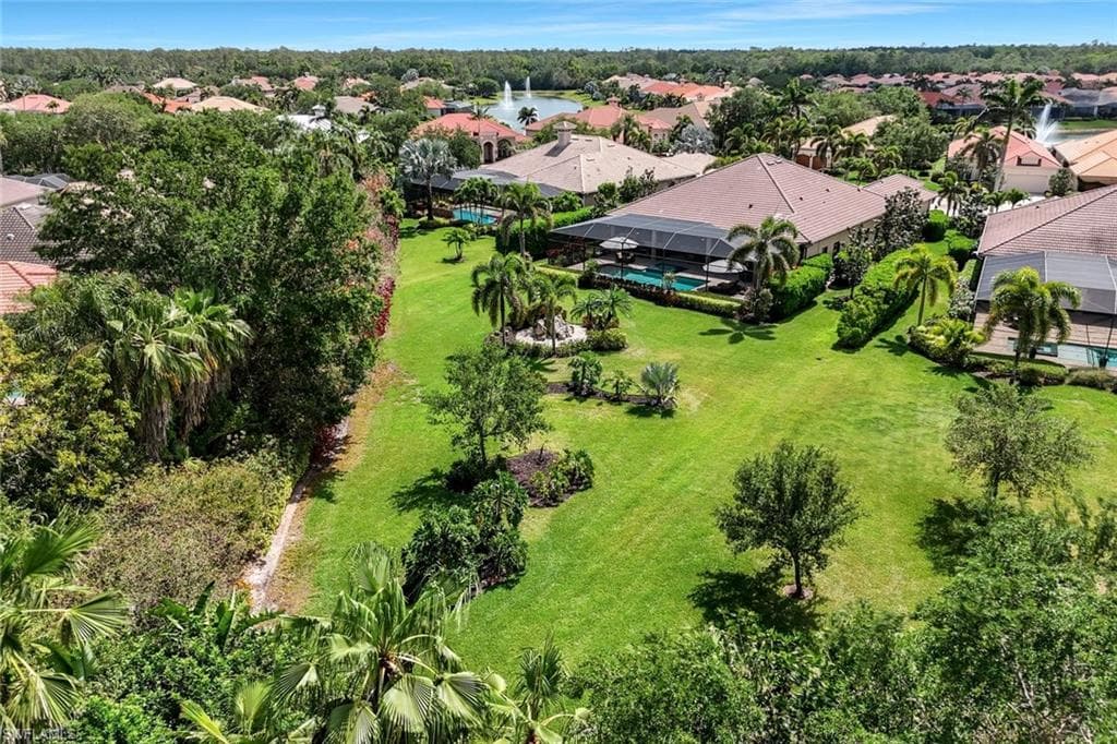 5869 Hammock Isles Cir, Naples, FL 34119-45