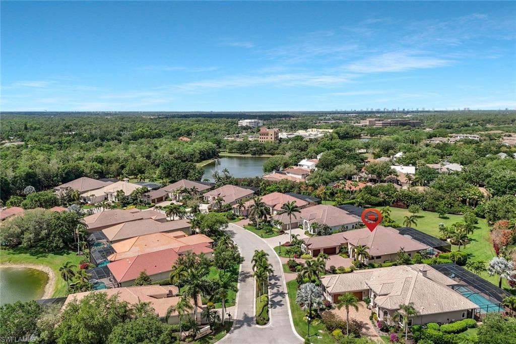 5869 Hammock Isles Cir, Naples, FL 34119-3