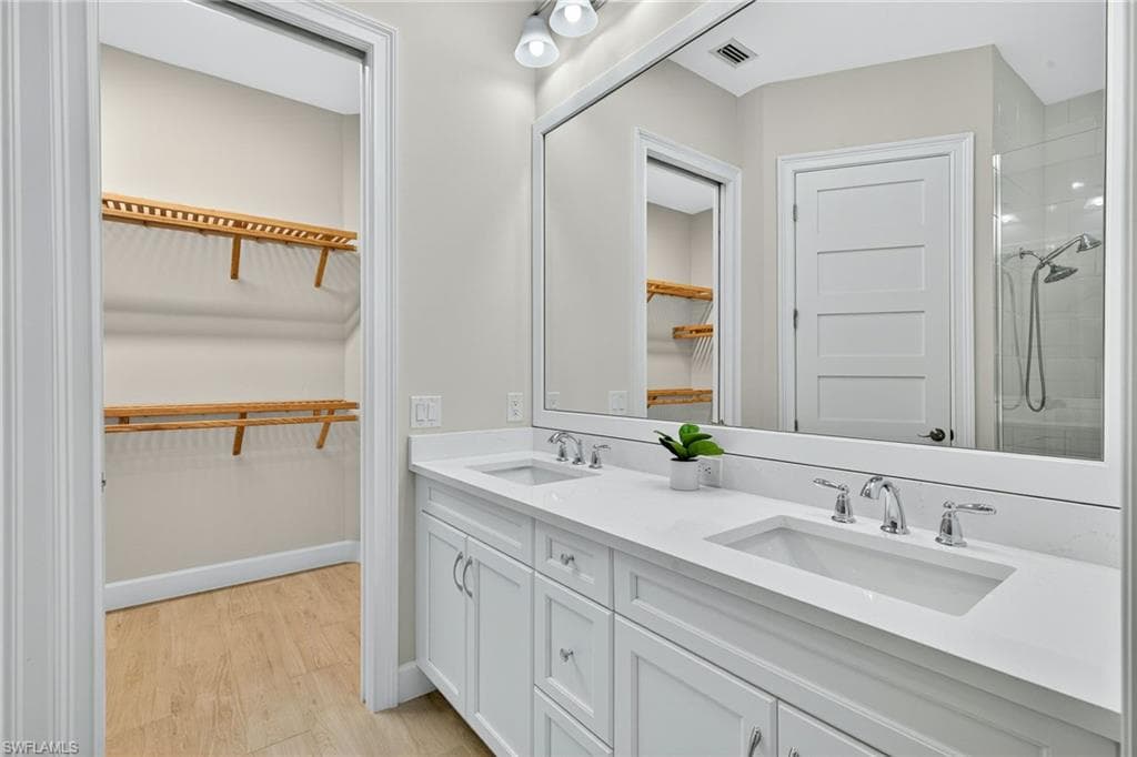 8904 Yucatan Ct, Naples, FL 34112-14