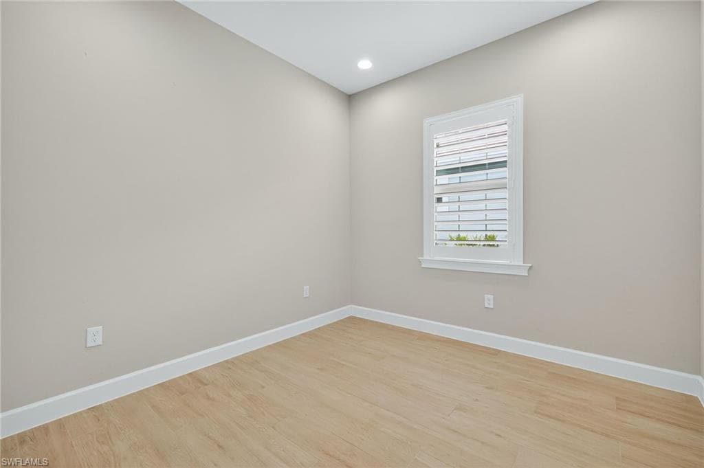 8904 Yucatan Ct, Naples, FL 34112-17