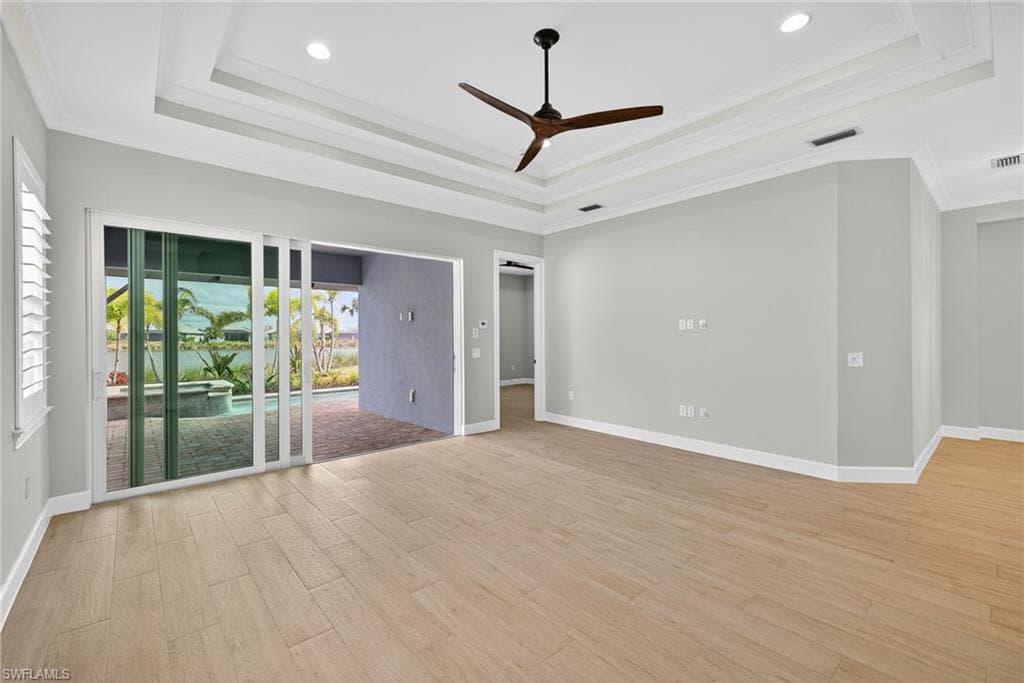 8904 Yucatan Ct, Naples, FL 34112-6