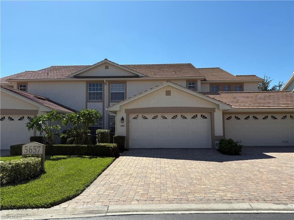5657 Whisperwood Blvd 202, Naples, FL 34110-1