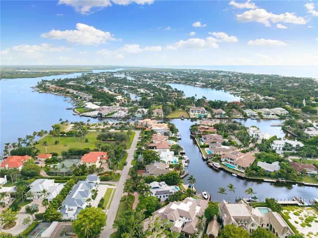 2170 Marina Dr, Naples, FL 34102-9