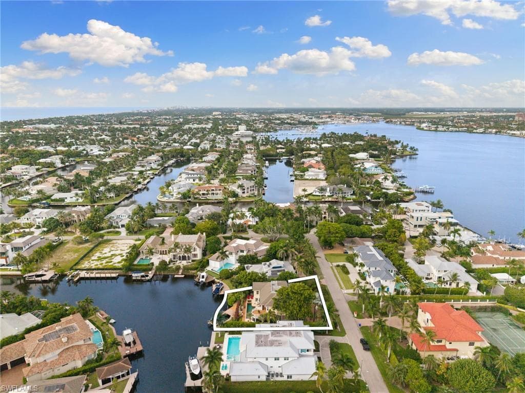 2170 Marina Dr, Naples, FL 34102-2