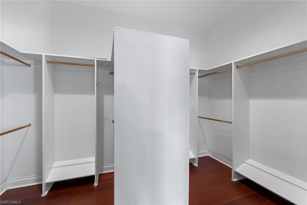 156 Colonade Cir 1107, Naples, FL 34103-21