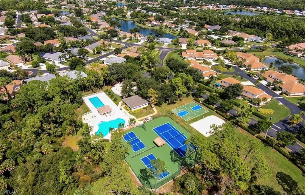 841 Mount Hood Ct, Naples, FL 34104-24