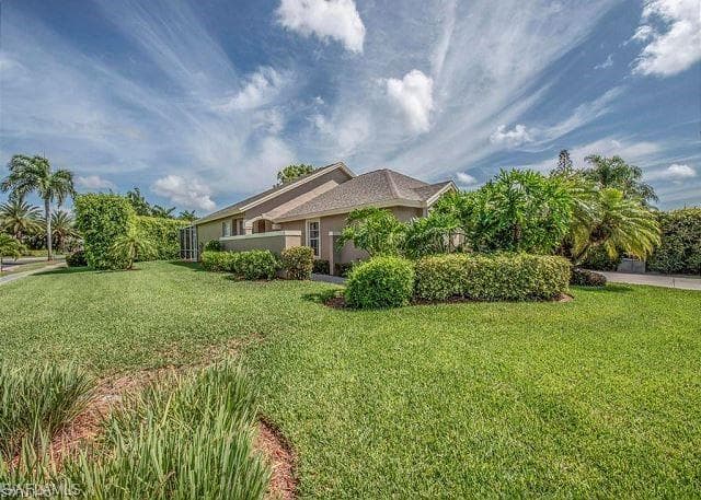 841 Mount Hood Ct, Naples, FL 34104-1