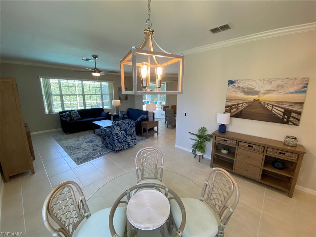 841 Mount Hood Ct, Naples, FL 34104-6