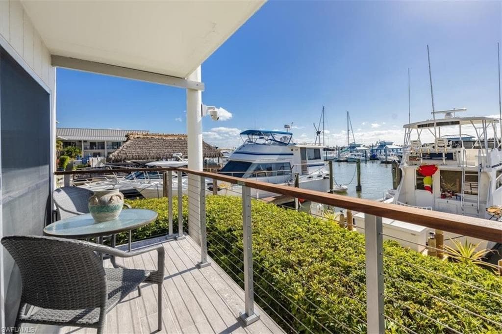 900 Broad Ave S 125, Naples, FL 34102-9