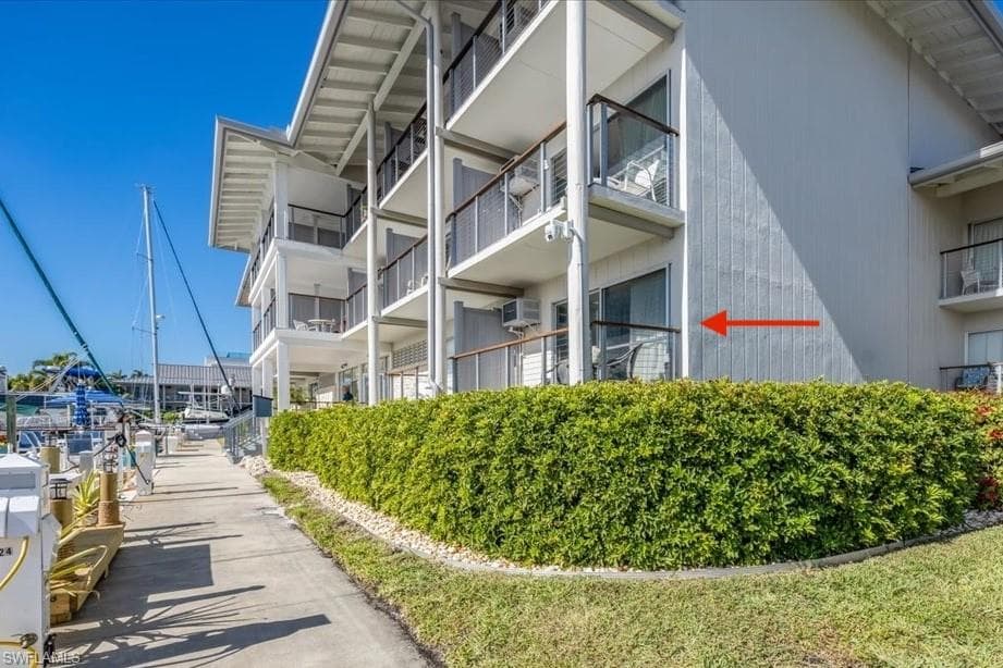 900 Broad Ave S 125, Naples, FL 34102-11