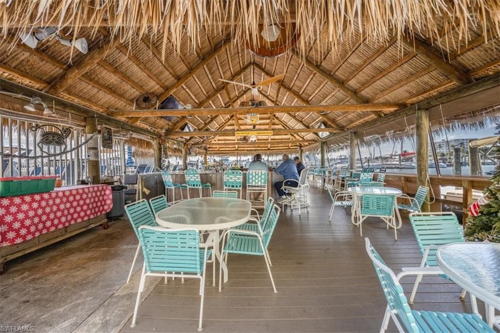 900 Broad Ave S 125, Naples, FL 34102-12