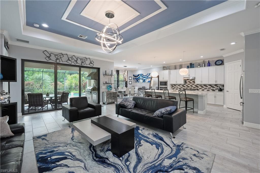 2098 Antigua Ln, Naples, FL 34120-13