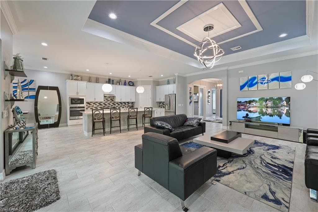 2098 Antigua Ln, Naples, FL 34120-14