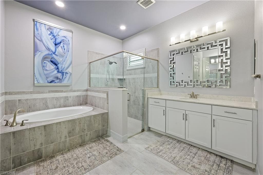 2098 Antigua Ln, Naples, FL 34120-19