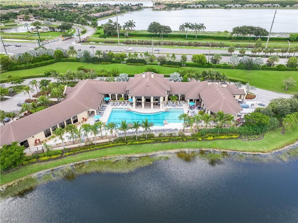 2098 Antigua Ln, Naples, FL 34120-36