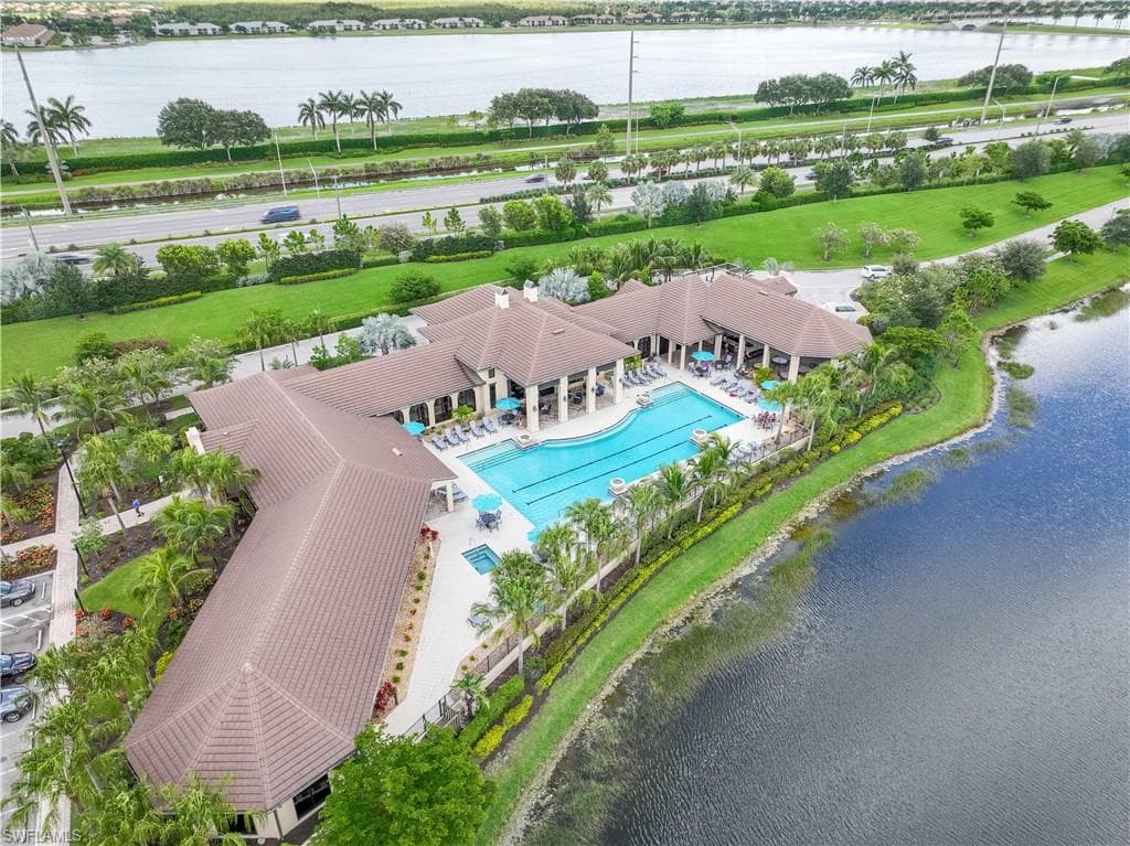 2098 Antigua Ln, Naples, FL 34120-37