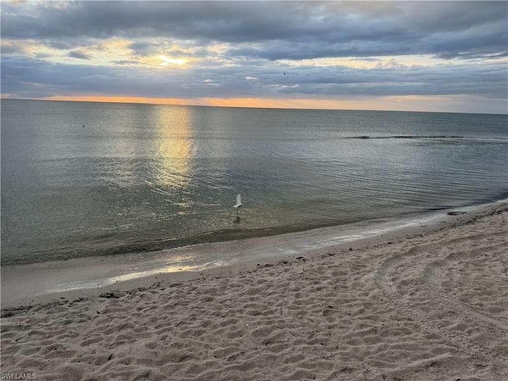 6000 Pelican Bay Blvd 904, Naples, FL 34108-21