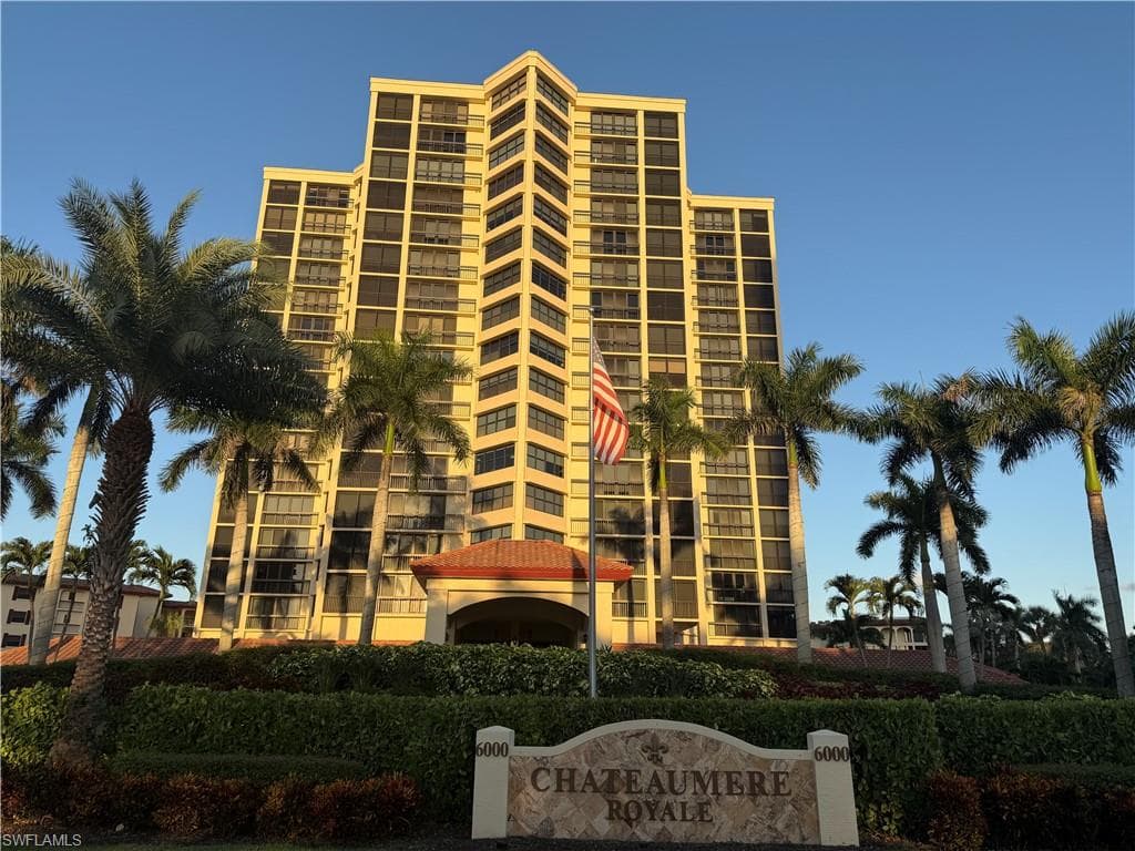 6000 Pelican Bay Blvd 904, Naples, FL 34108-1