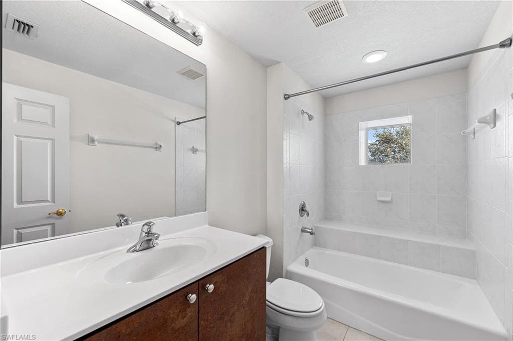 20171 Eagle Glen Way, Estero, FL 33928-17