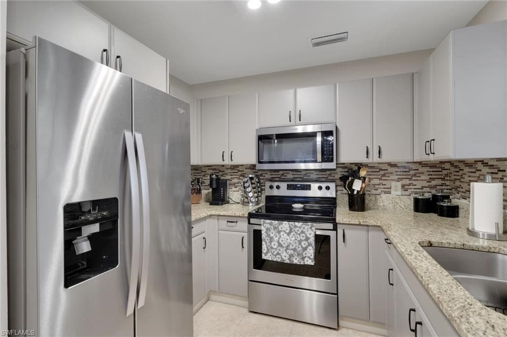 4500 Botanical Place Cir 101, Naples, FL 34112-9