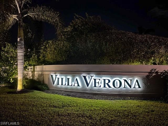 66 Fountain Cir, Naples, FL 34119-32