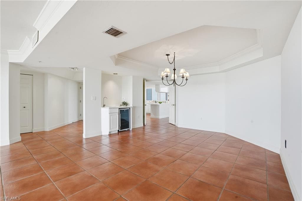 6849 Grenadier Blvd 701, Naples, FL 34108-9