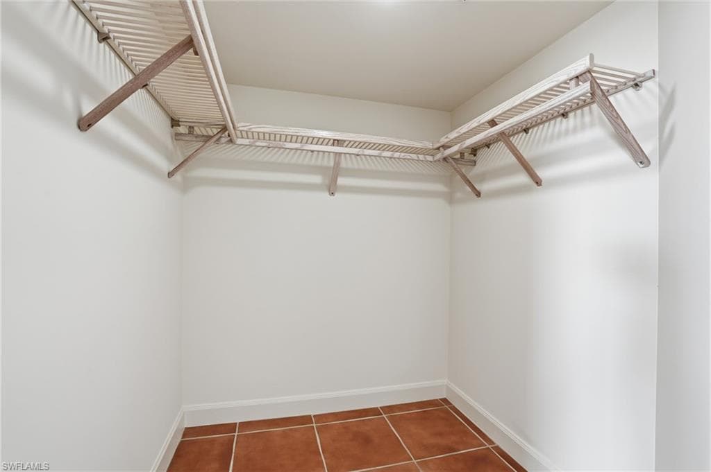 6849 Grenadier Blvd 701, Naples, FL 34108-24