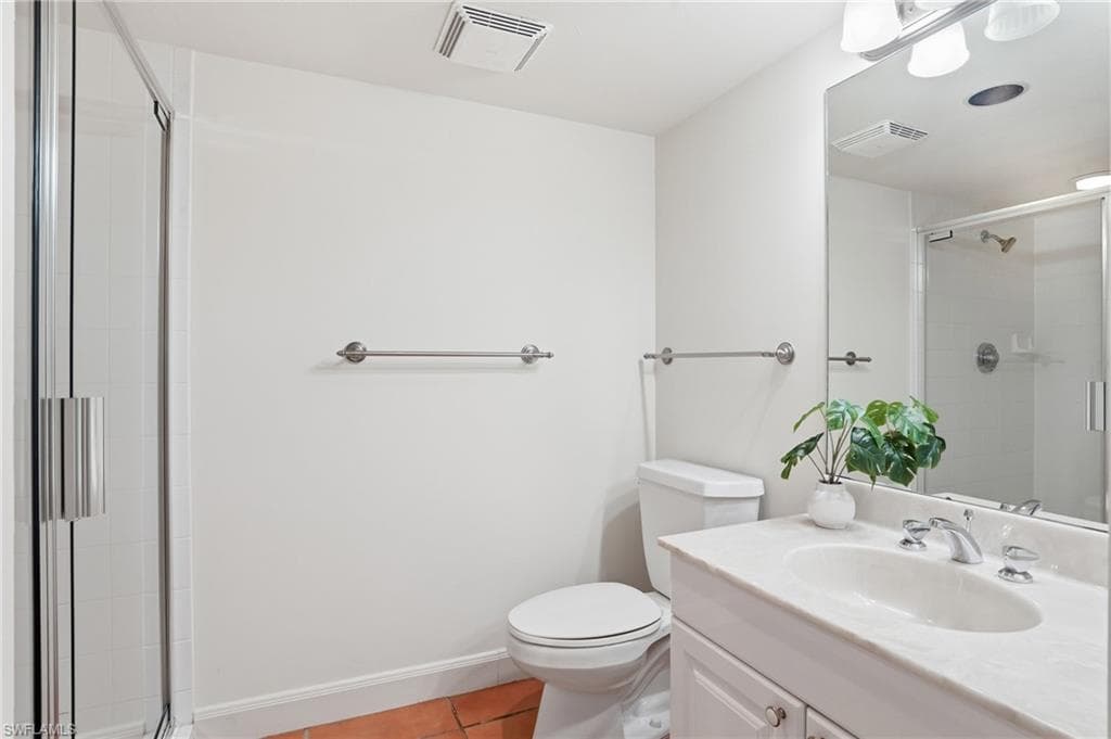 6849 Grenadier Blvd 701, Naples, FL 34108-28