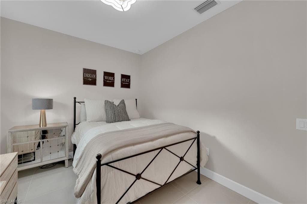 20108 Kingmont Dr, Estero, FL 33928-27