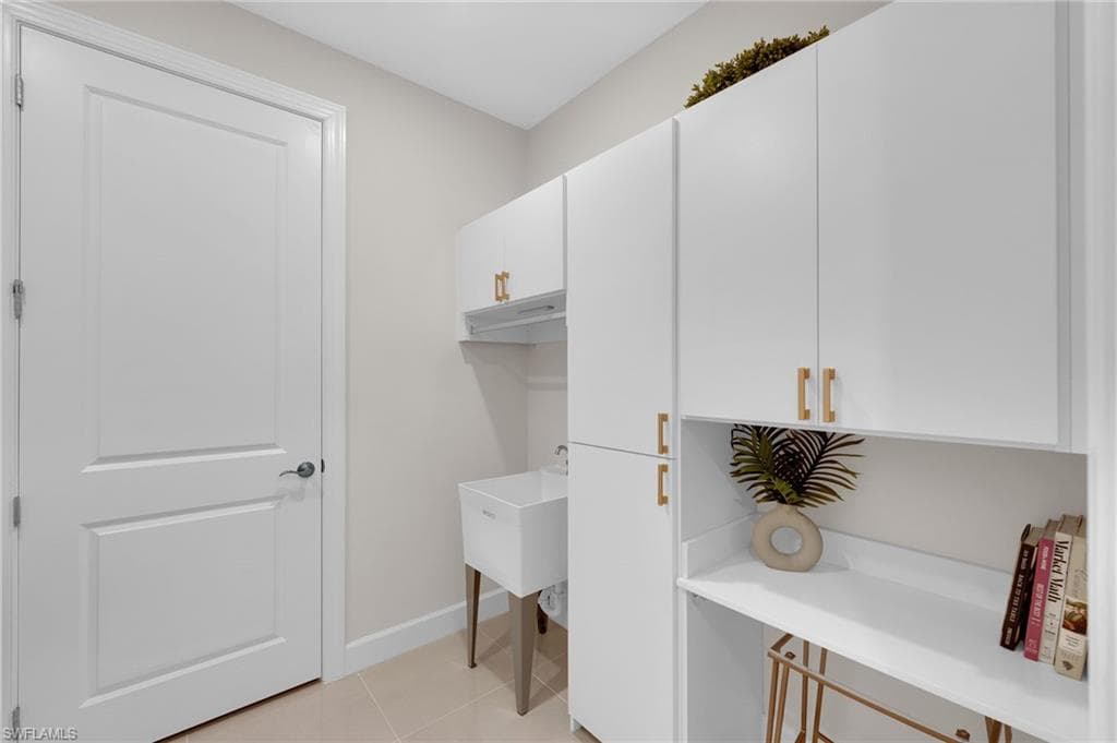 20108 Kingmont Dr, Estero, FL 33928-32