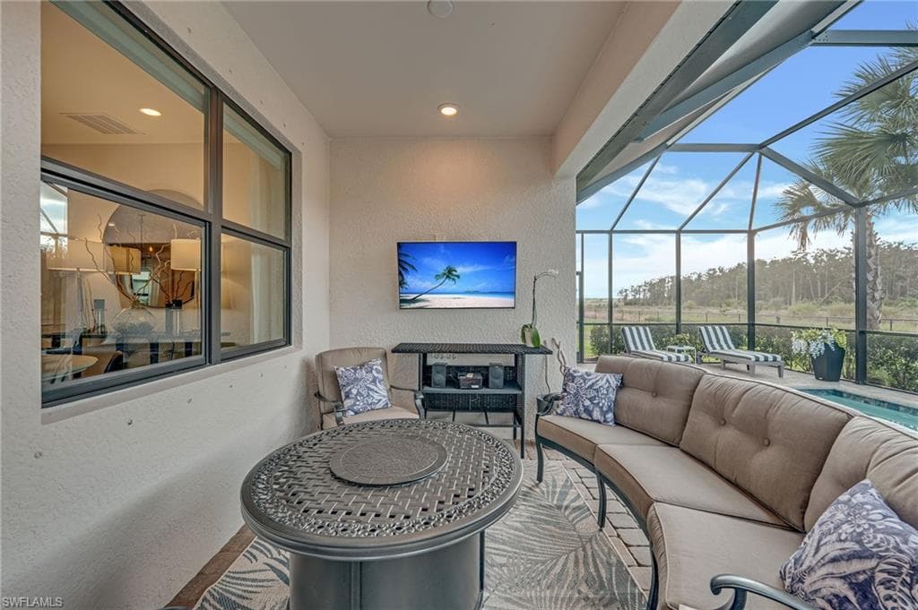 20108 Kingmont Dr, Estero, FL 33928-37