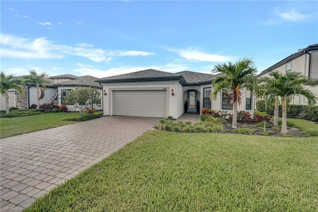 20108 Kingmont Dr, Estero, FL 33928-38