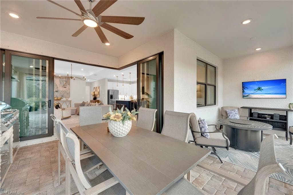 20108 Kingmont Dr, Estero, FL 33928-5