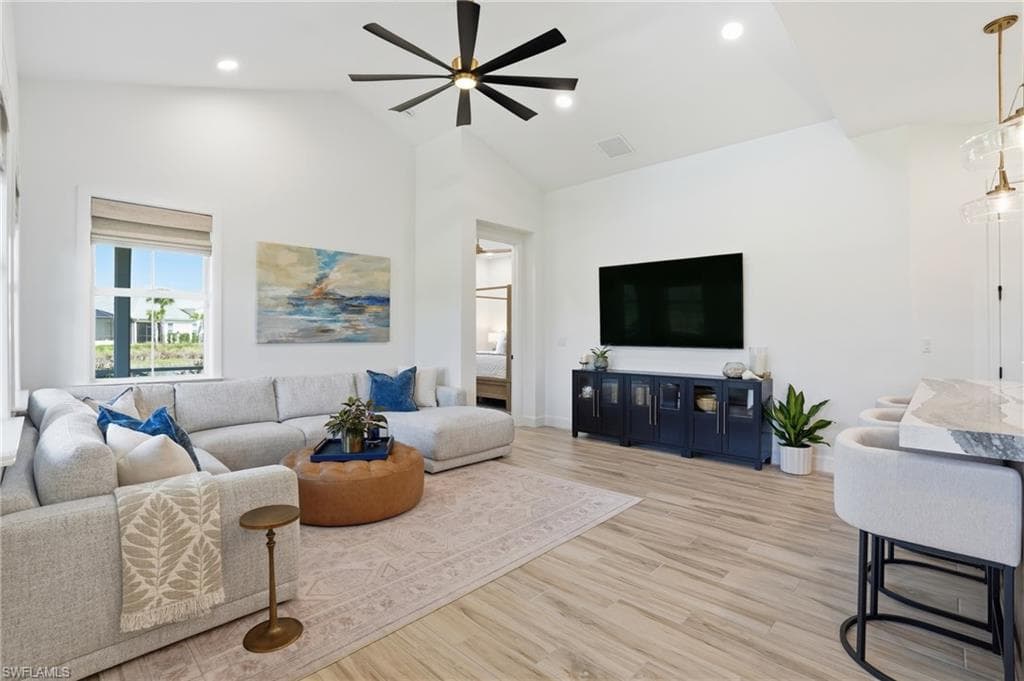 6975 Saona Ct, Naples, FL 34113-13